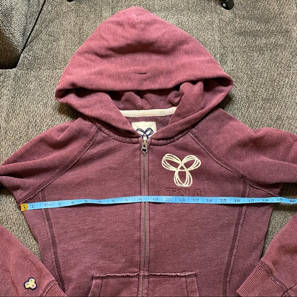 Classic TNA Zip-Up Hoodie, in a Rich Burgundy Color. - Picture 15 of 16
